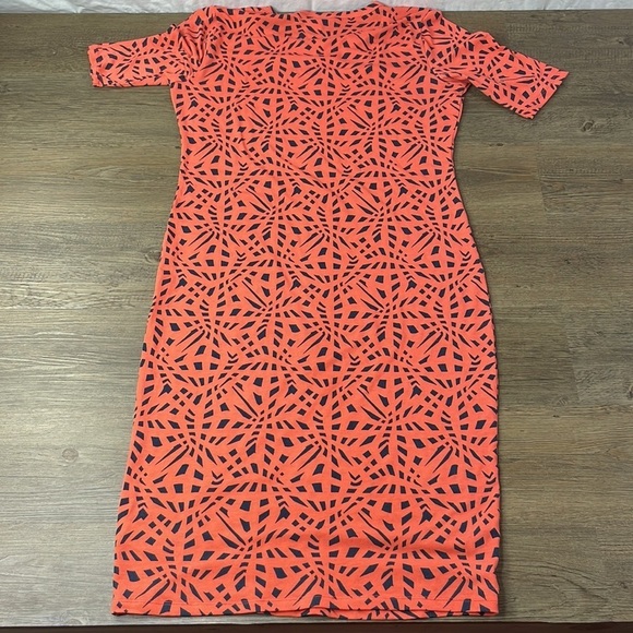 LiLaRoe Julia Coral Navy Mosiac Print Knit Dress, size XL - Picture 8 of 9